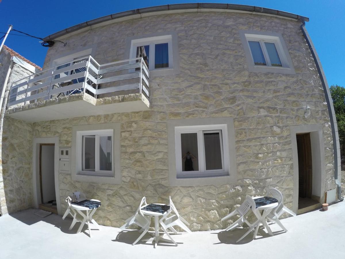 Peach Apartment'S Repic Bibinje Exterior foto